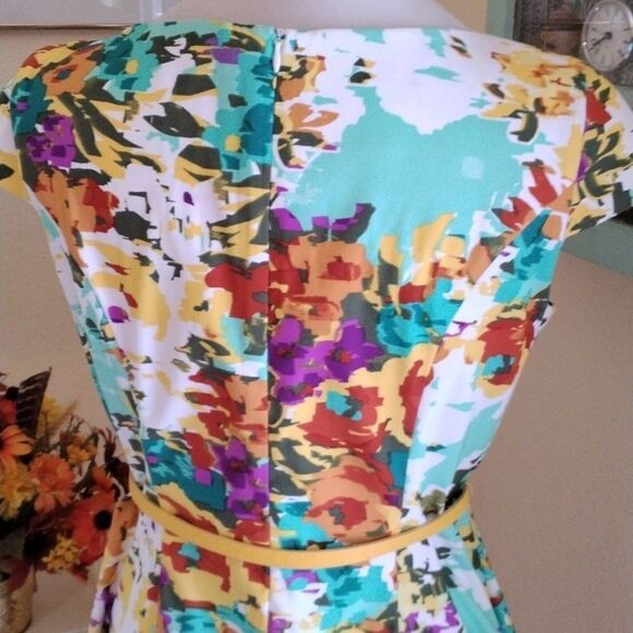 AGB Floral Dress - Picture 6 of 11